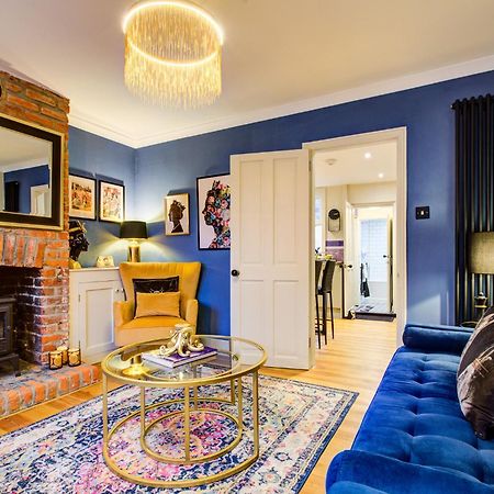 Queens Cottage, Wivenhoe Stylish, Plush, Cosy, Convenient & Quirky, 2X Double Bed Period Cottage Plus Patio - 9 Min Walk Train, 4 Min Walk High Street Pubs, Restaurants, Shops 外观 照片