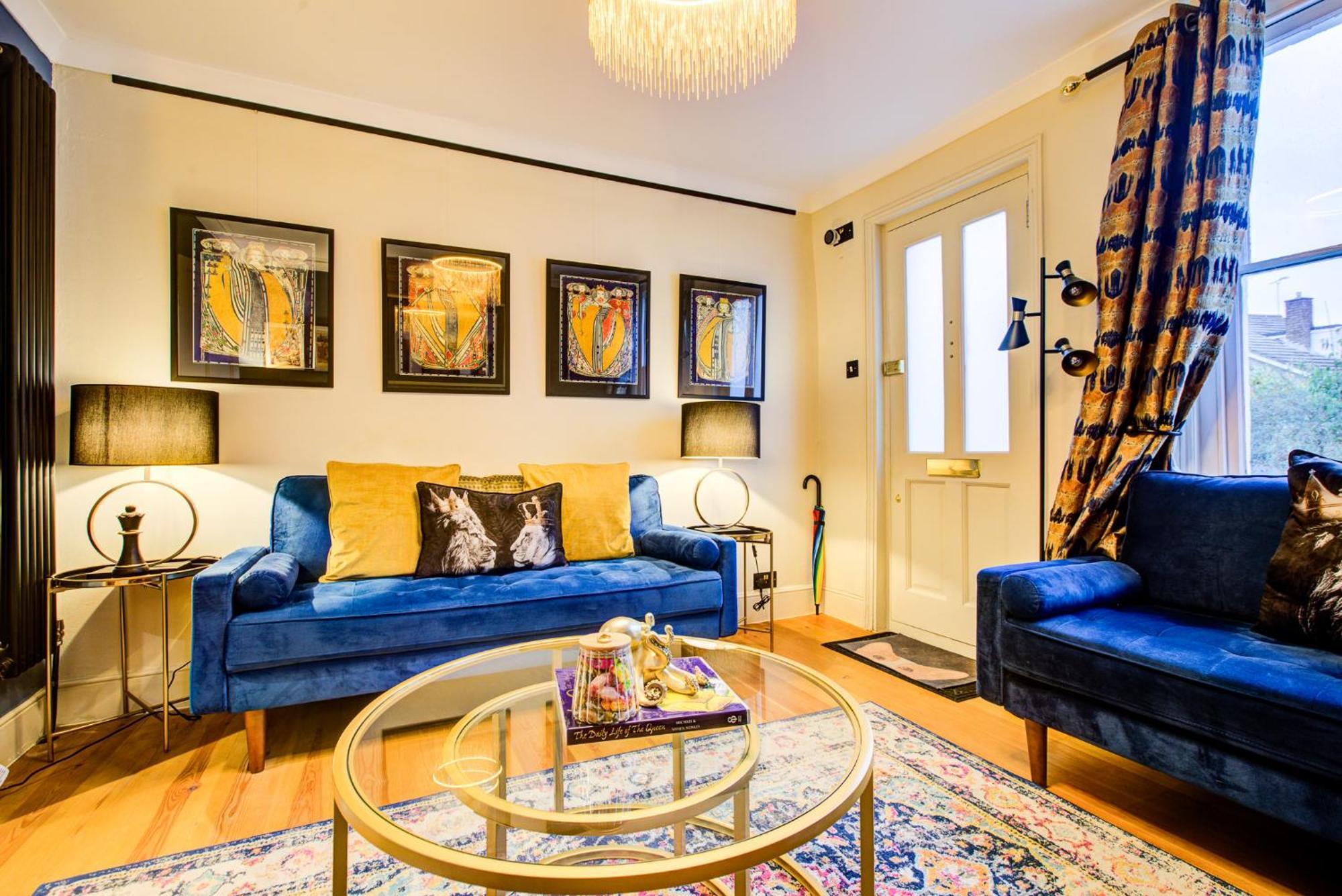 Queens Cottage, Wivenhoe Stylish, Plush, Cosy, Convenient & Quirky, 2X Double Bed Period Cottage Plus Patio - 9 Min Walk Train, 4 Min Walk High Street Pubs, Restaurants, Shops 外观 照片