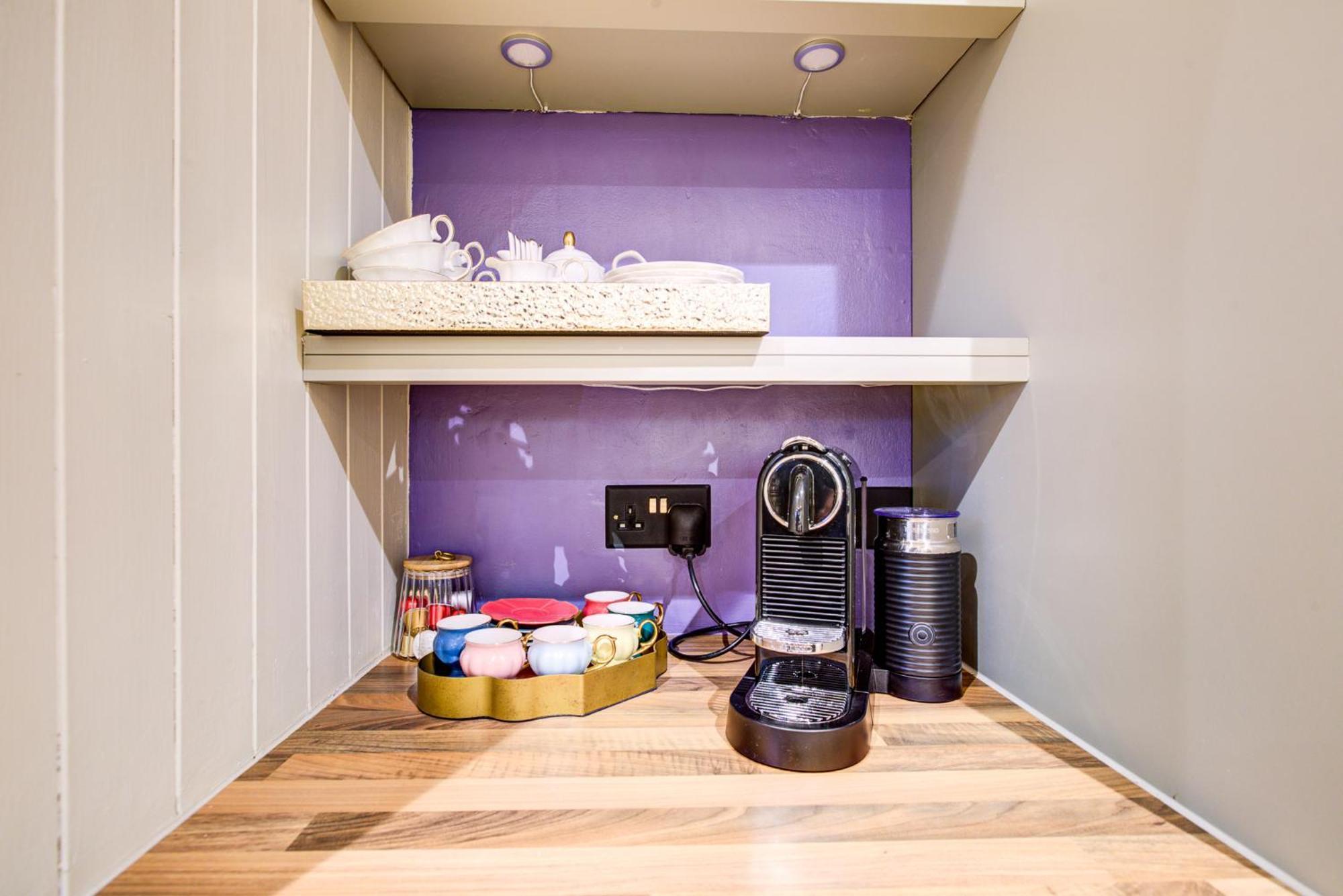 Queens Cottage, Wivenhoe Stylish, Plush, Cosy, Convenient & Quirky, 2X Double Bed Period Cottage Plus Patio - 9 Min Walk Train, 4 Min Walk High Street Pubs, Restaurants, Shops 外观 照片